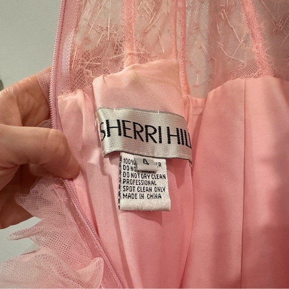 Sherri Hill 54906 Off shoulder Ruffle Skirt Corset Bodice Gown Prom Pink sz 4 - Picture 10 of 10